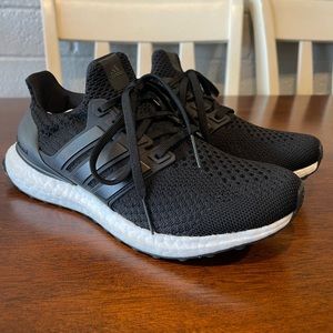 Adidas Ultra Boost 5.0 7.5 Womens
